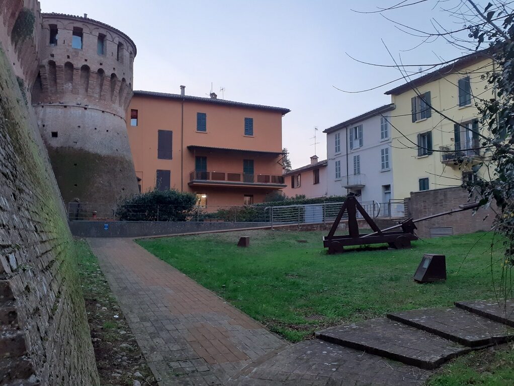 Rocca - fossato via Amendola